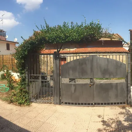 Alojamento de Acomodação e Pequeno-almoço Villino Elda *